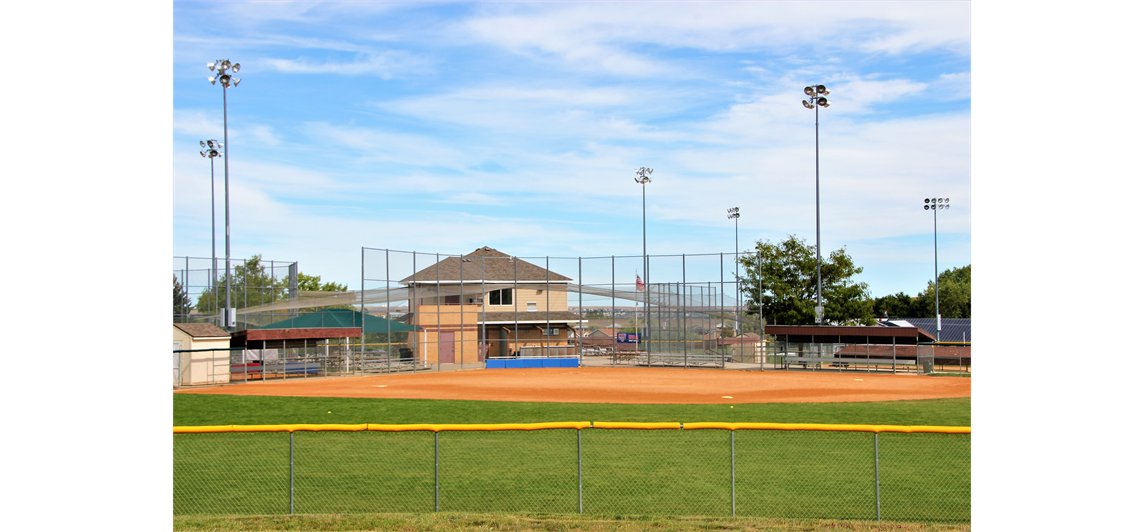 Parkview softball outfield.png