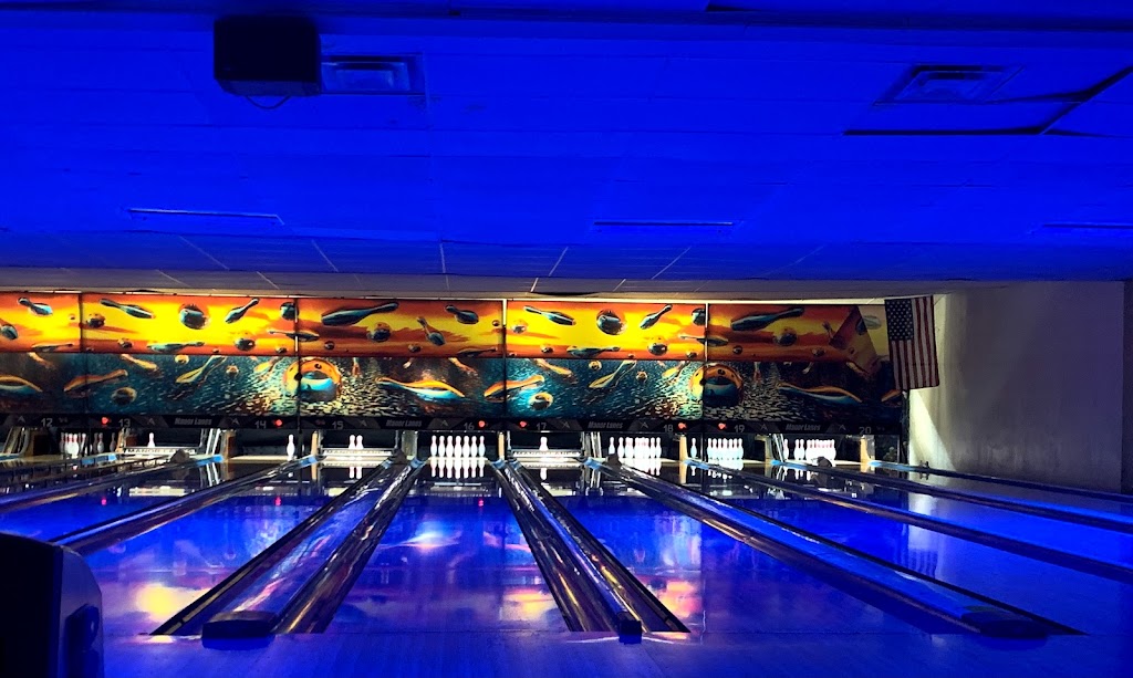 Manor Lanes Bowling & Sports Den Pub3