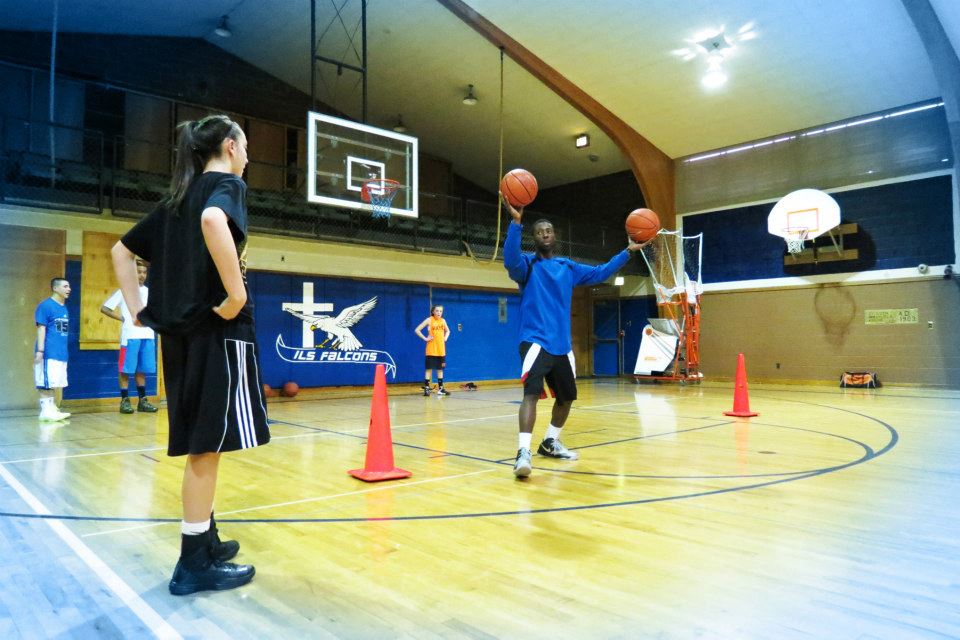 Pluto Basketball 6