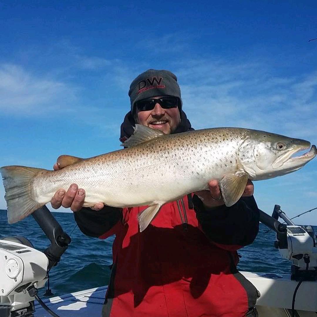 HookUp Sportfishing Charters 4