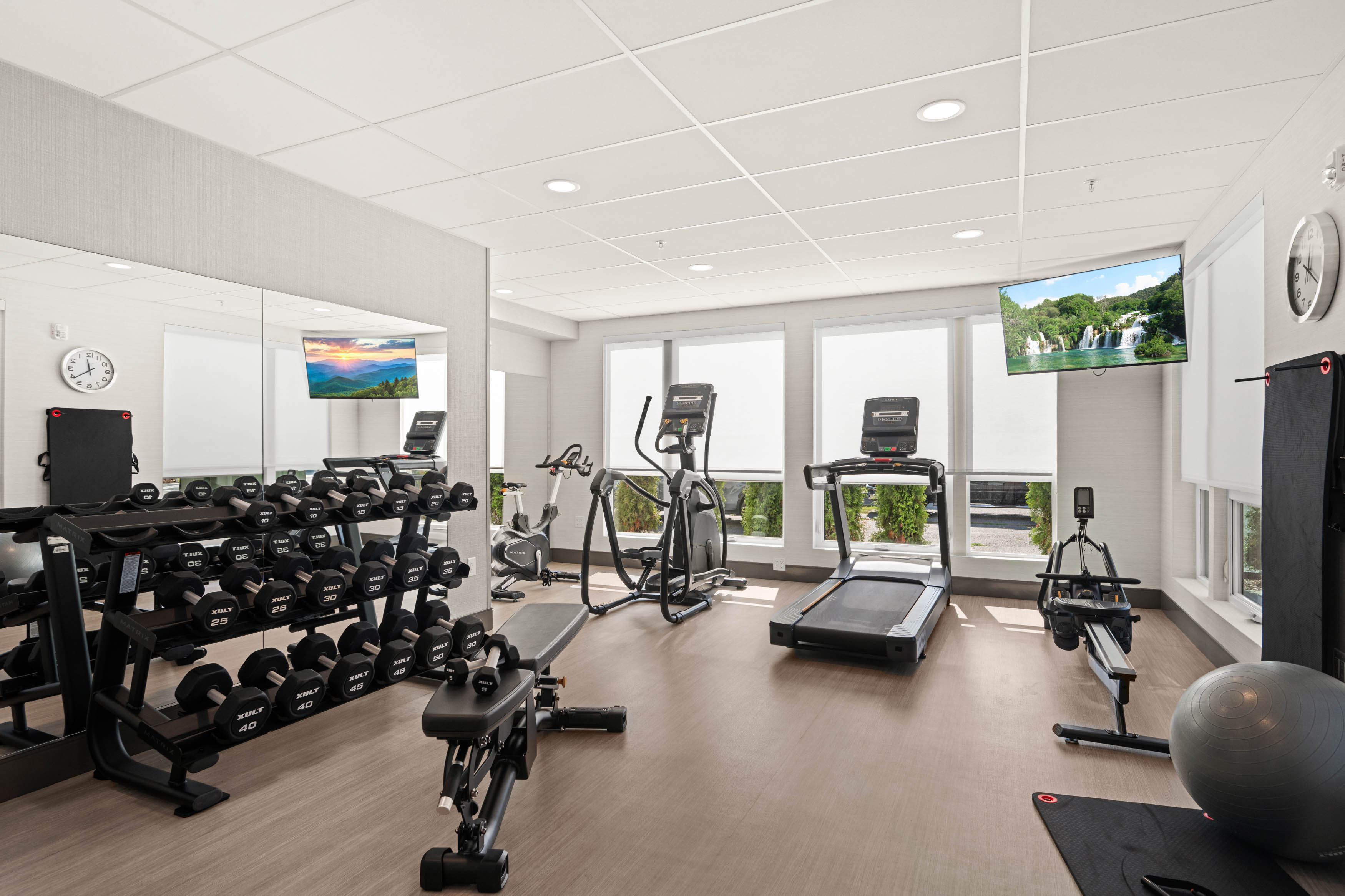 Kulshan Hotel - Gym-82437.jpg