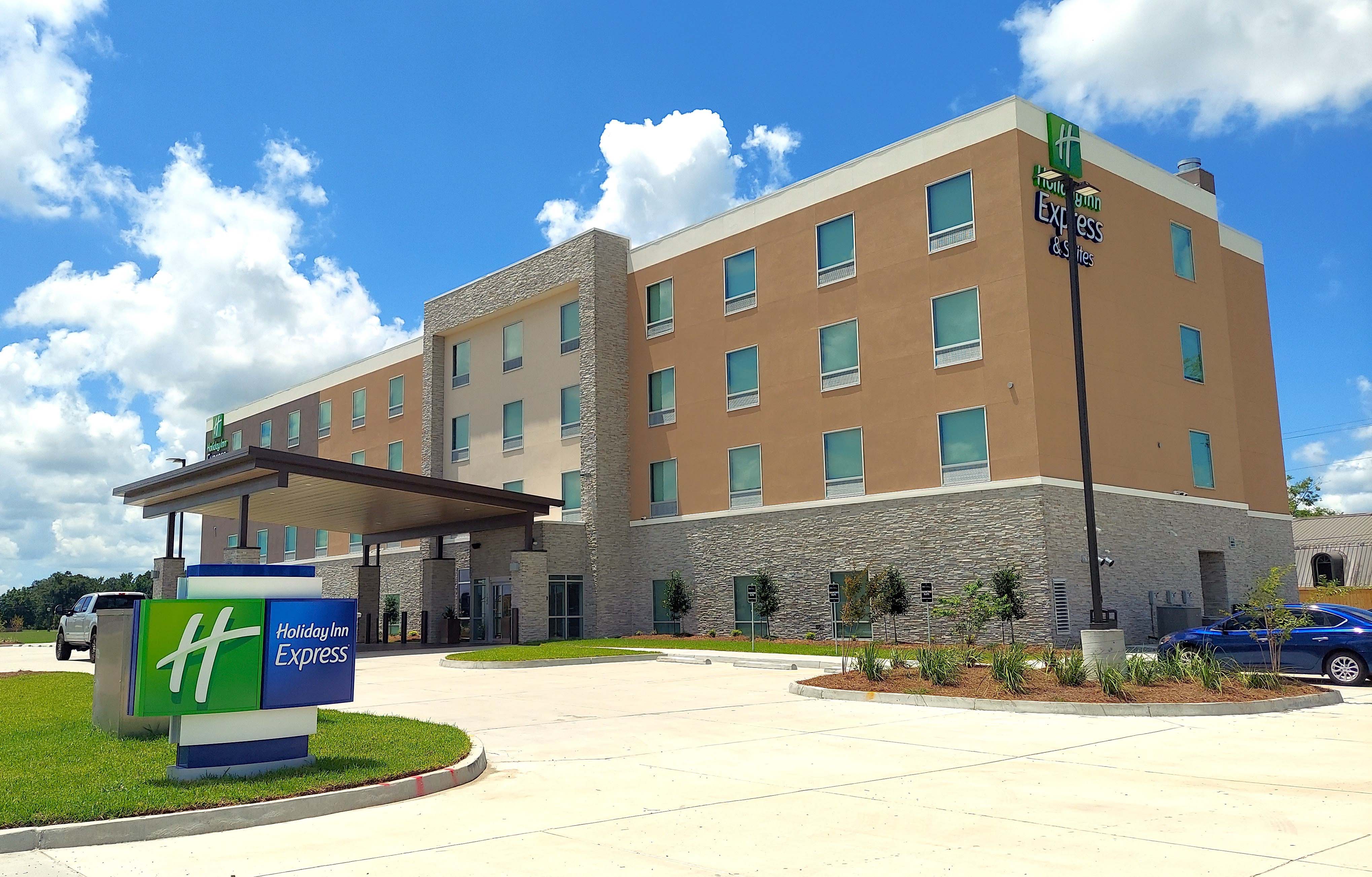 Holiday Inn Express Thibodaux (48) copy.jpg