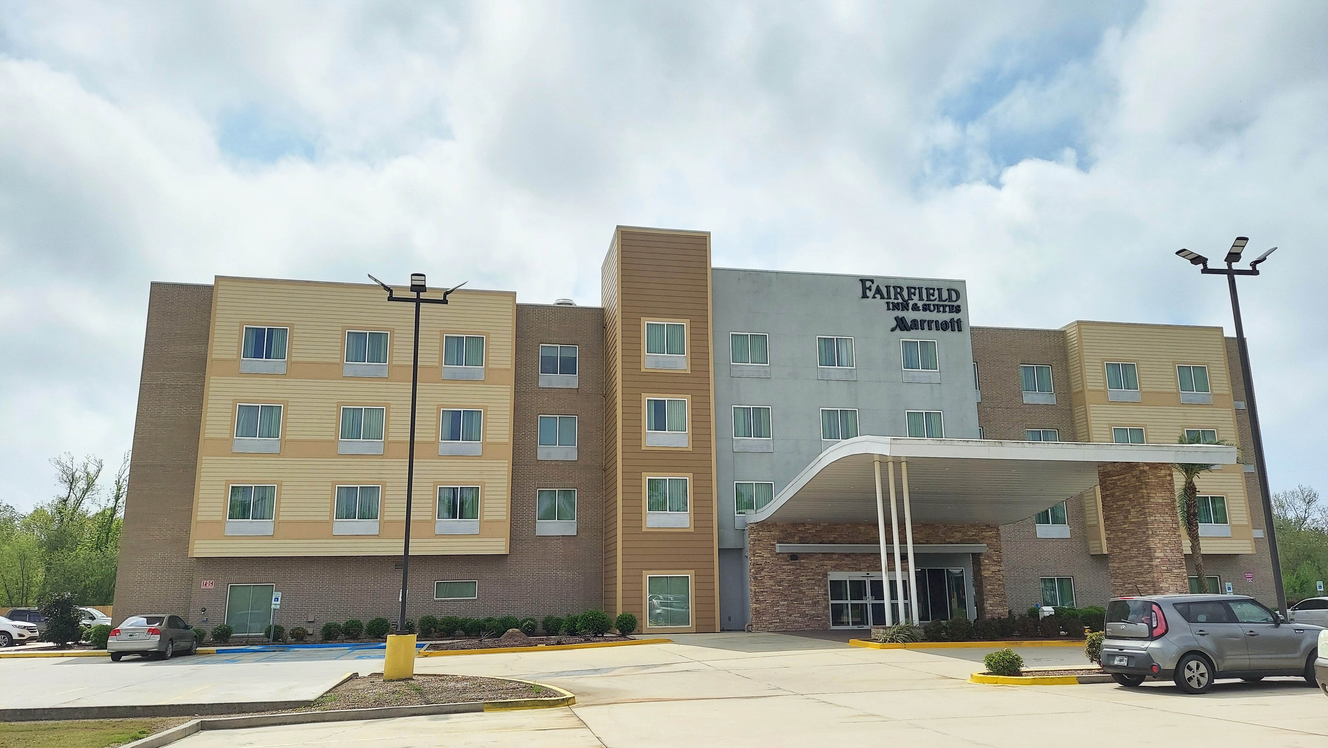 Fairfield Inn Cut Off (5).jpg