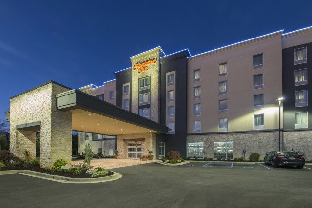 Hampton Inn Haywood.jpg