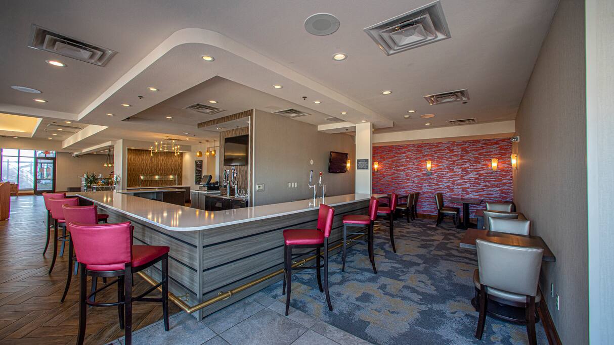 lounge-1.jpg
