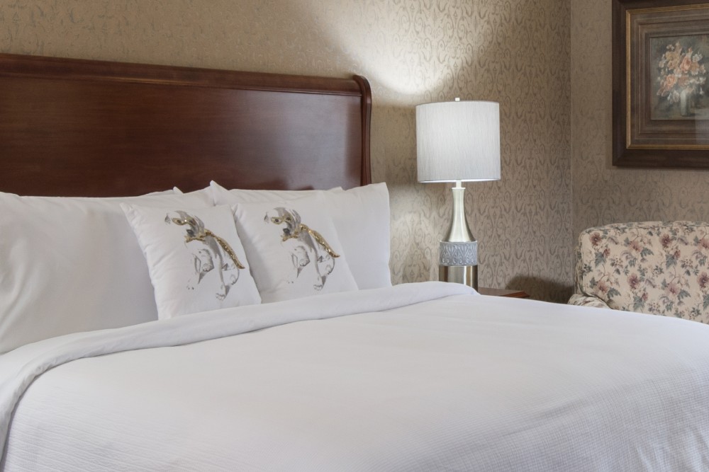 Grand Gateway Hotel Suite.jpg
