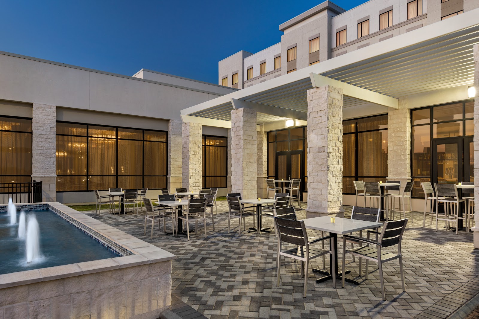 AUSNK_Covered_Patio_02.jpg