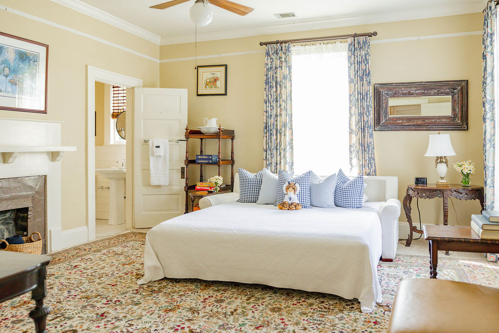 Crenshaw Guest House Bedroom (21).jpg